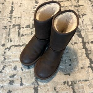Vintage UGG Dark Brown Shearling Booties